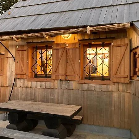 Lepenatka With Sauna - I Feel Alps