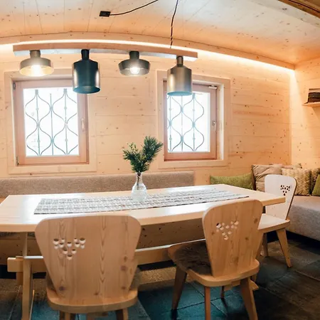 Lepenatka With Sauna - I Feel Alps