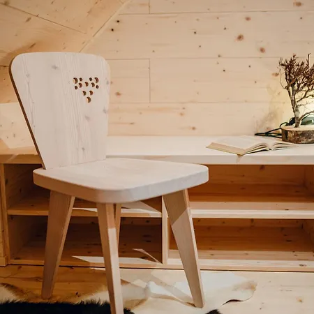 Lepenatka With Sauna - I Feel Alps