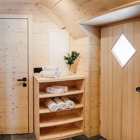 Semesterbostad Lepenatka With Sauna - I Feel Alps