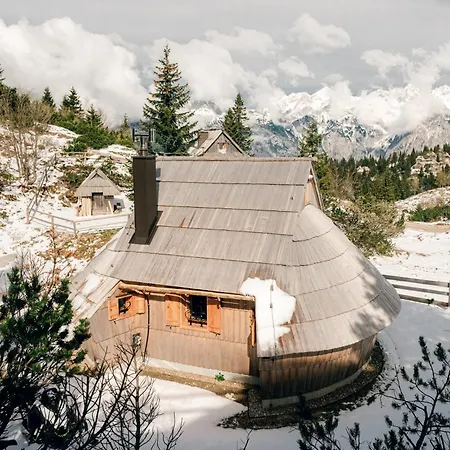 Lepenatka With Sauna - I Feel Alps