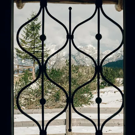 Lepenatka With Sauna - I Feel Alps