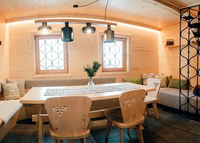 Lepenatka With Sauna - I Feel Alps