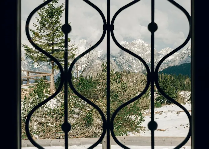 Lepenatka With Sauna - I Feel Alps